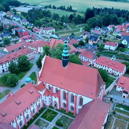 Ferienwohnung Klosterblick In Der Oberlausitz Panschwitz-Kuckau エクステリア 写真