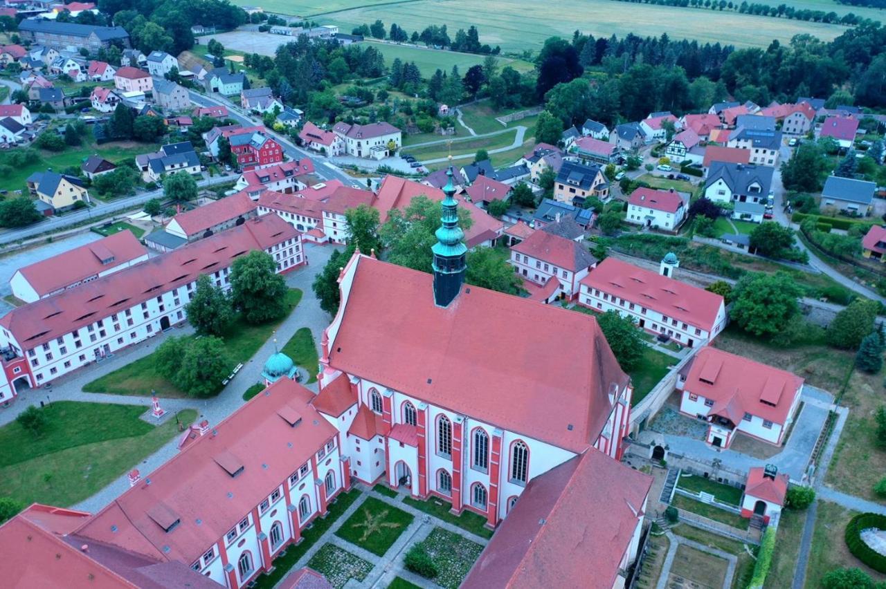 Ferienwohnung Klosterblick In Der Oberlausitz Panschwitz-Kuckau エクステリア 写真